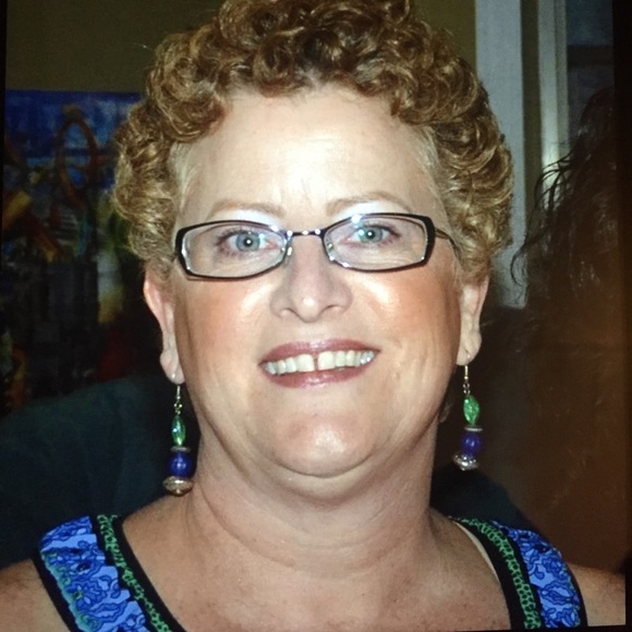 Meet your Posher, Loraina - Picture 1 of 1